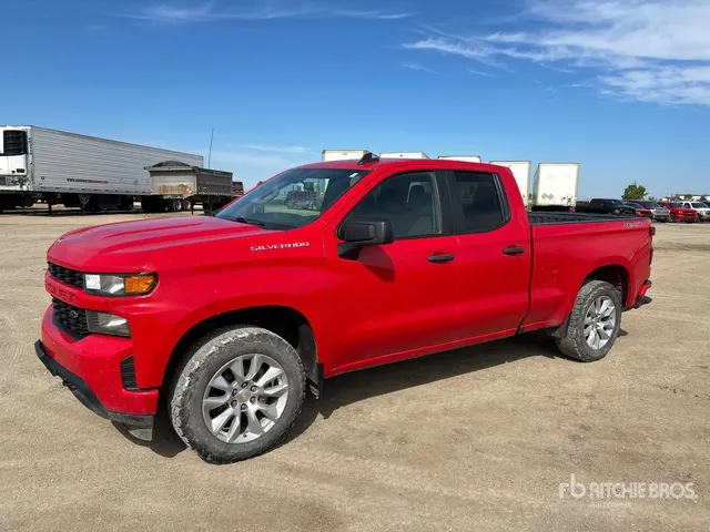 2021 Chevrolet Silverado 1500 Custom 4x4 Extended Cab Pickup