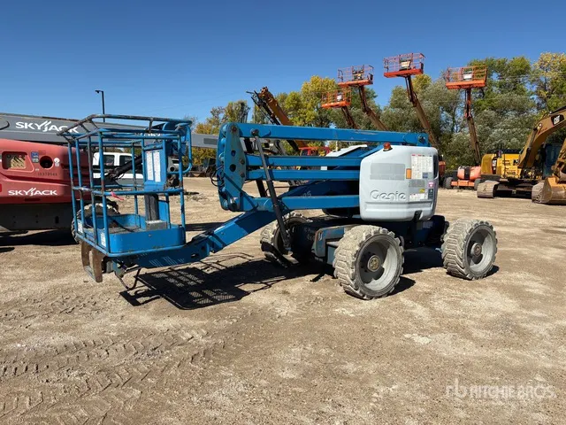 2012 Genie Z45/25IC 4WD Gasoline Articulating Boom Lift (Inoperable)