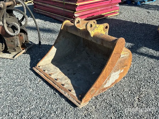 Brandt 42 in Cleanup Backhoe Rear Bucket - Fits John Deere Backhoe