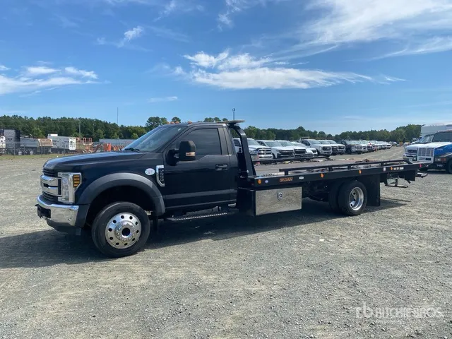 2019 Ford F-550 XL 4x2 Rollback Truck