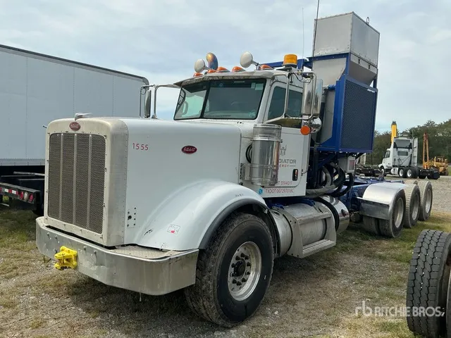 2015 Peterbilt 367 8x6 Coil Tubing Unit Tri/A Day Cab Truck Tractor (Inoperable)