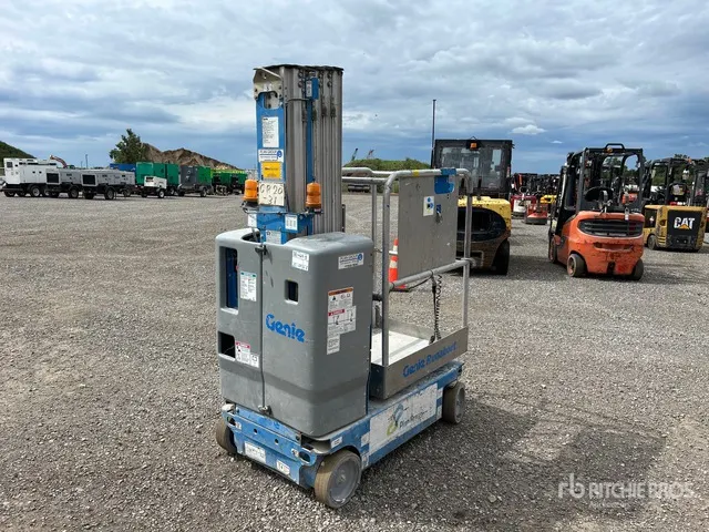 2011 Genie GR-20 Vertical Mast Lift