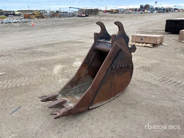 Daequip 24 in Digging Excavator Bucket