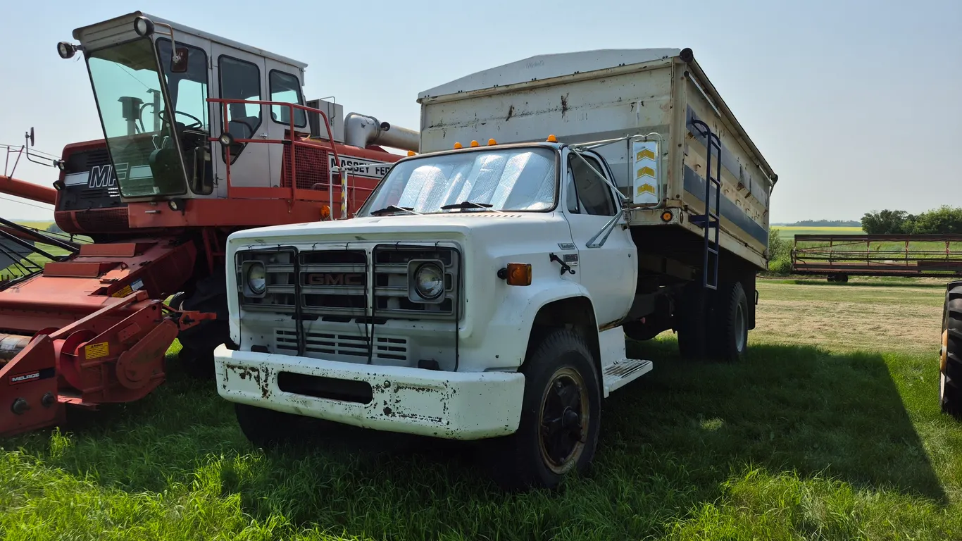 1978 GMC C-6500 GRAIN TRUCK