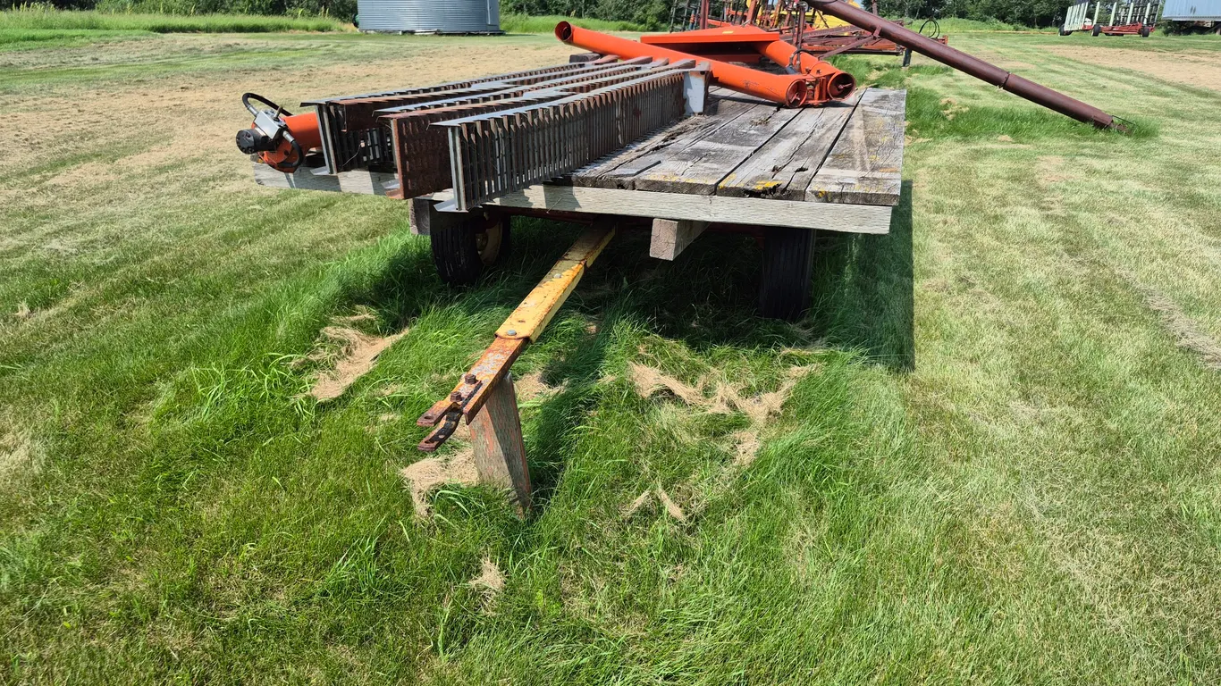 12' HAY WAGON