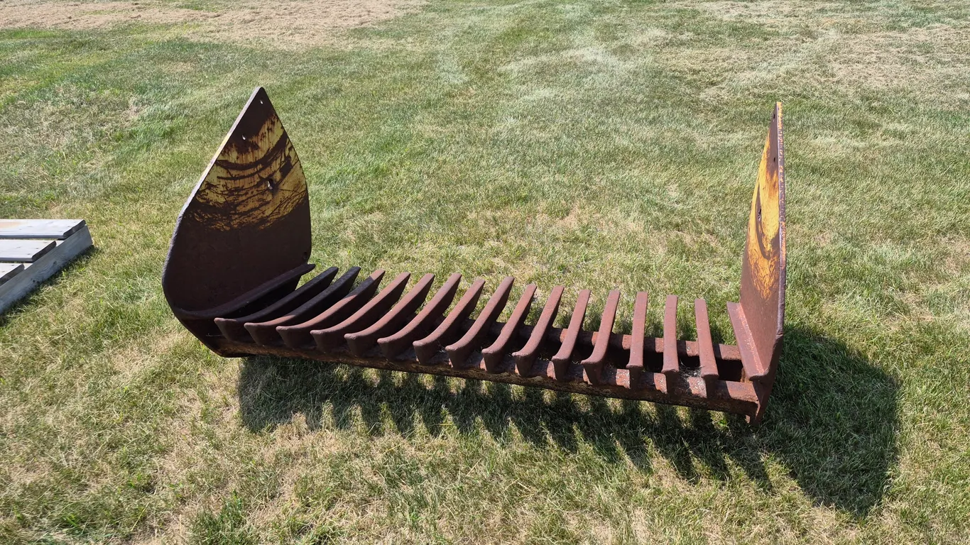 DEGELMAN 570 GRATE
