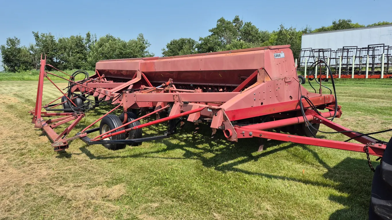 INTERNATIONAL 7200 HYDRAULIC HOE DRILL