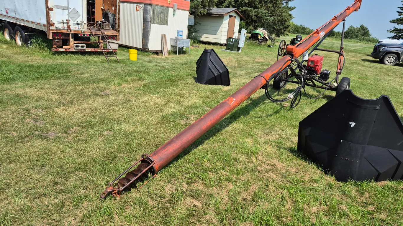 BRANDT 736 AUGER W/ BIN SWEEP