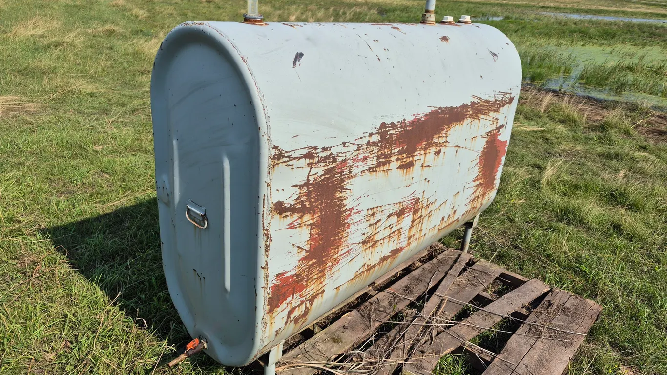 250 GALLON DIESEL FUEL TANK