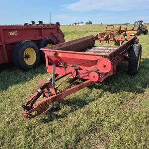 NEW HOLLAND 40 MANURE SPREADER
