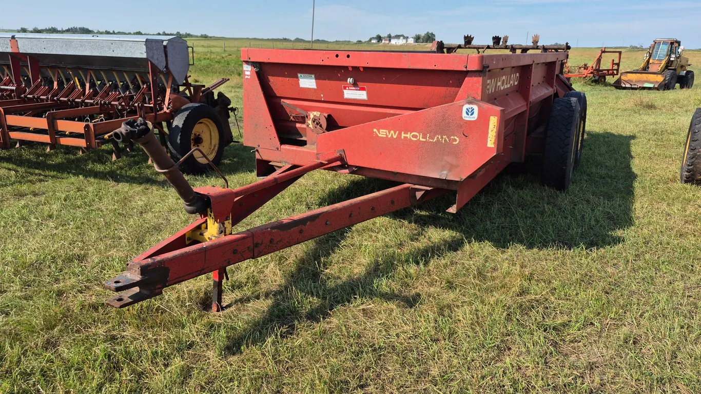 NEW HOLLAND 195 MANURE SPREADER