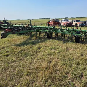 JOHN DEERE C20 CULTIVATOR