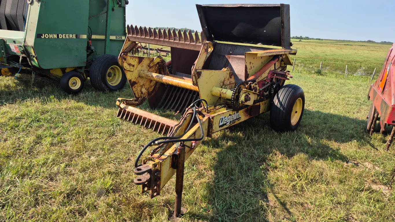 DEGELMAN GROUND DRIVE ROCK PICKER W/ CLUTCH