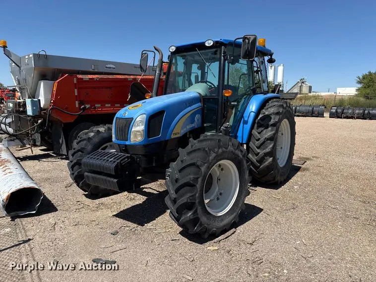 2011 New Holland T5070 4WD tractor