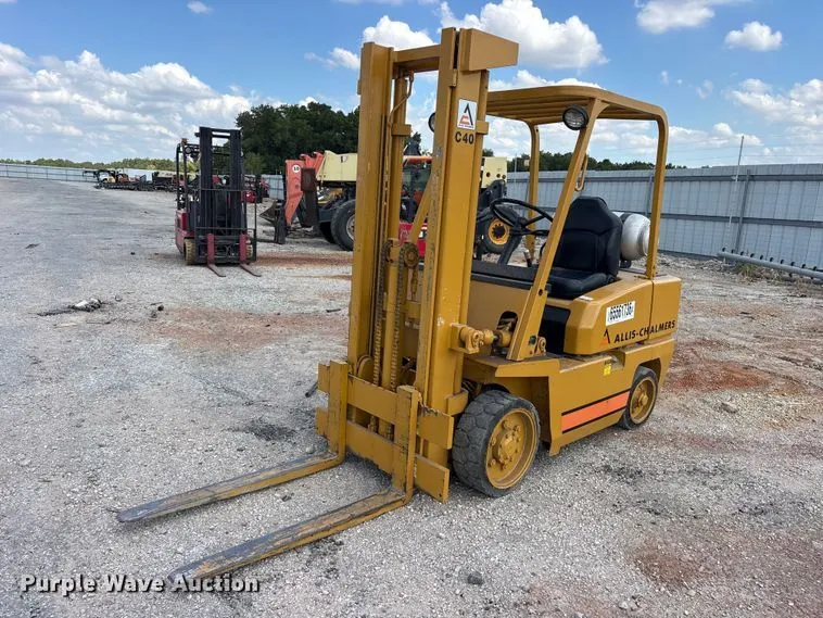 2010 Allis-Chalmers C40 forklift