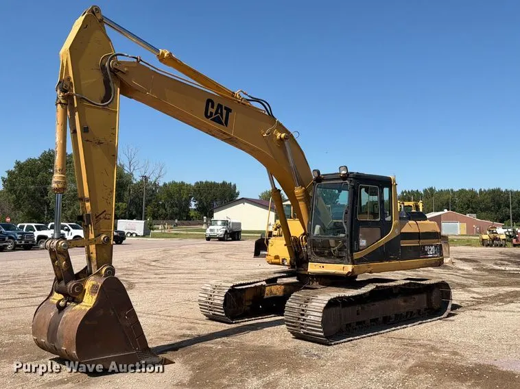 1995 Caterpillar 320L excavator