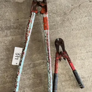 2 SETS OF BOLT CUTTERS