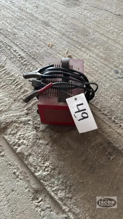 DAYTON BATTERY CHARGER