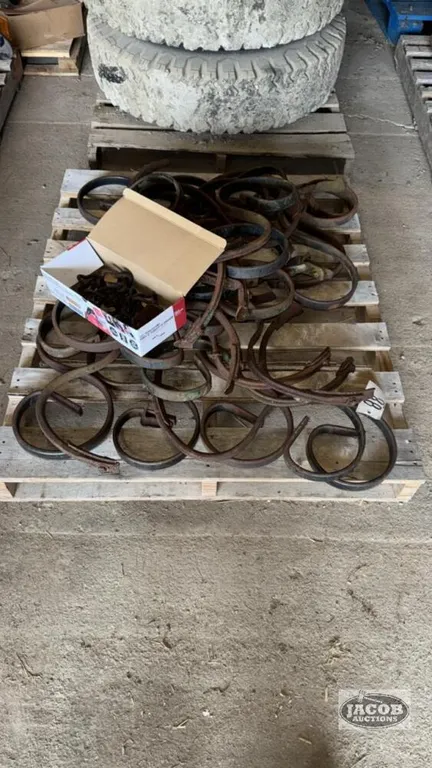 SKID LOT OF S-TINES