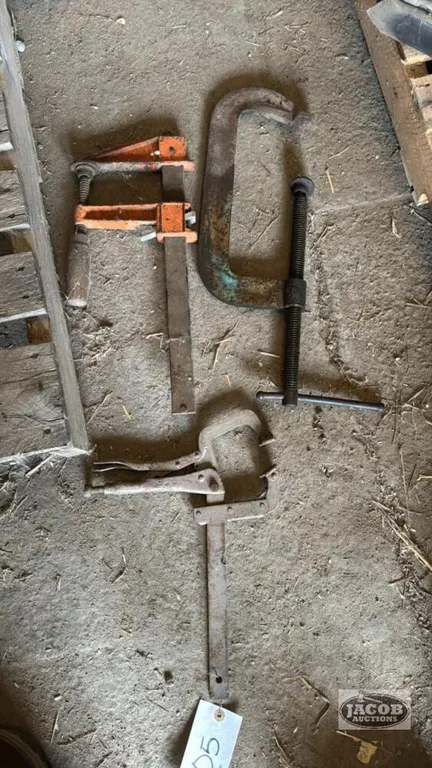 LOT OF 3 CLAMPS
