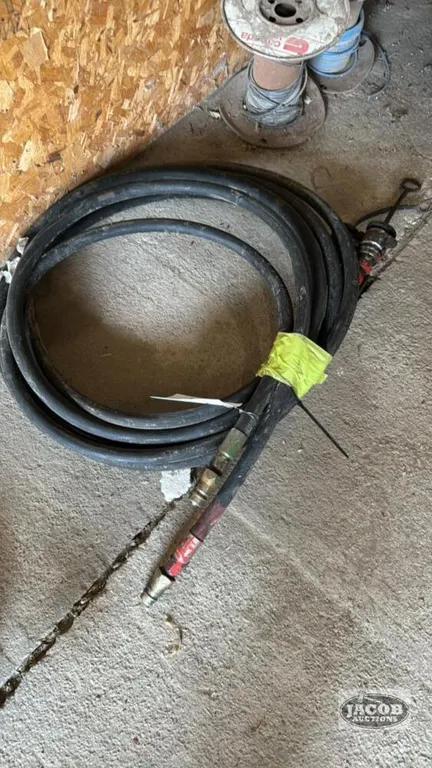 SET OF APPROX. 16FT HYDRAULIC EXTENSION HOSES