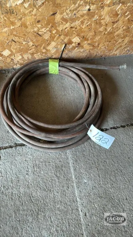 APPROX. 50FT RUBBER GARDEN HOSE