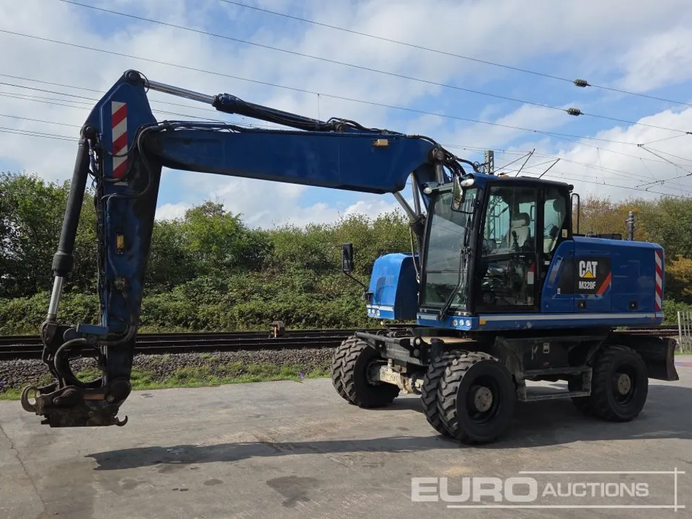 2019 CAT M320F