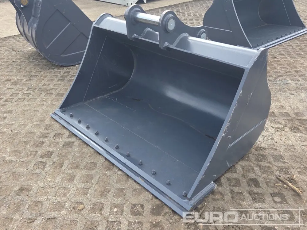 Unused 2026 Cavalry 74" Cleanup Bucket, 80mm Pin to suit 20-25 Ton Excavator (CAT 320/PC200/ZX200/SK210/DH210/RX210/EC210)