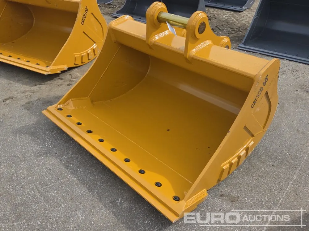Unused 2026 Cavalry 61" Cleanup Bucket, 80mm Pin to suit 20-25 Ton Excavator (CAT 320/PC200/ZX200/SK210/DH210/RX210)