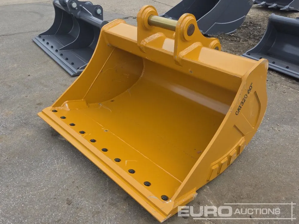 Unused 2026 Cavalry 61" Cleanup Bucket, 80mm Pin to suit 20-25 Ton Excavator (CAT 320/PC200/ZX200/SK210/DH210/RX210)