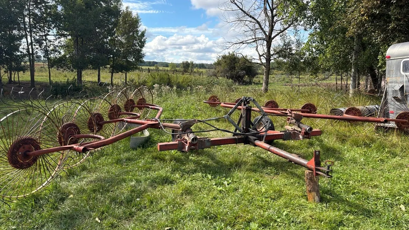 OFFSITE - RCS 12 wheel v rake