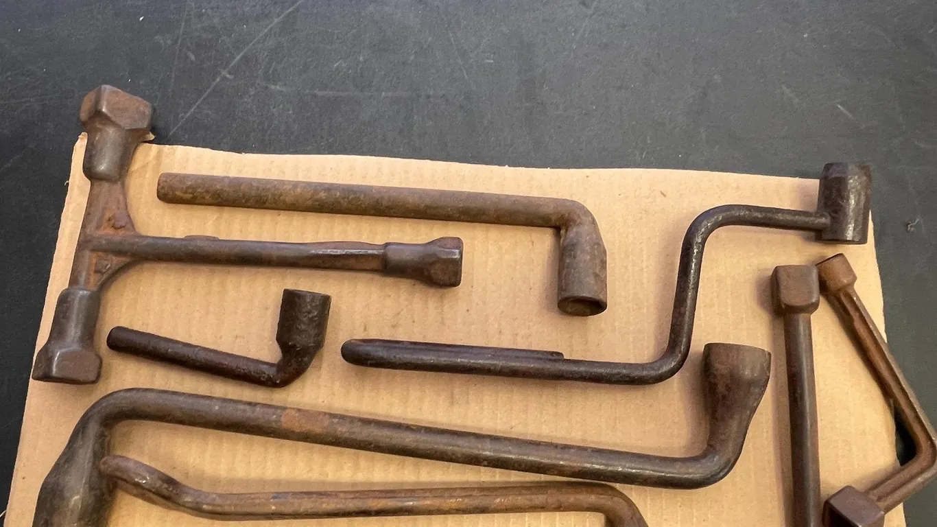 (8) Vintage Specialty Tools