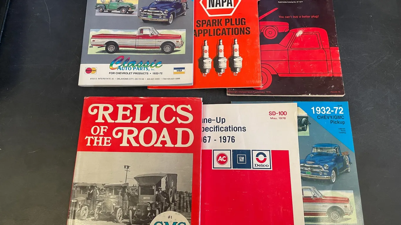 (6) Vehicle Books