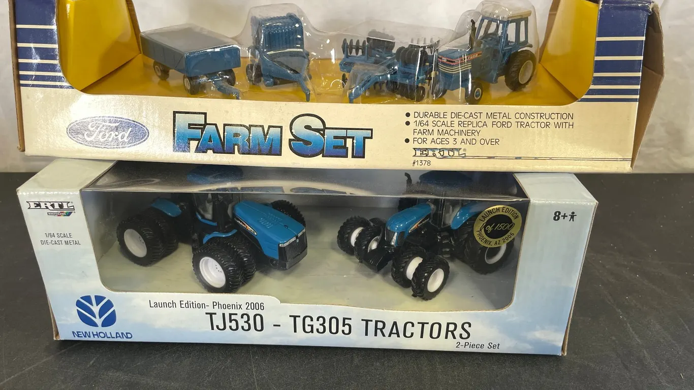 (2) Farm Sets