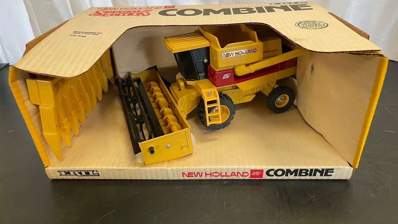 New Holland Combine