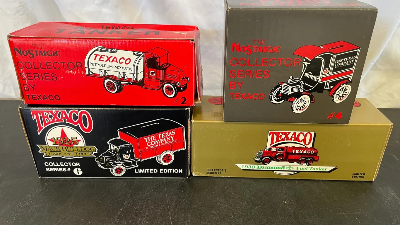 (4) Texaco Truck Banks