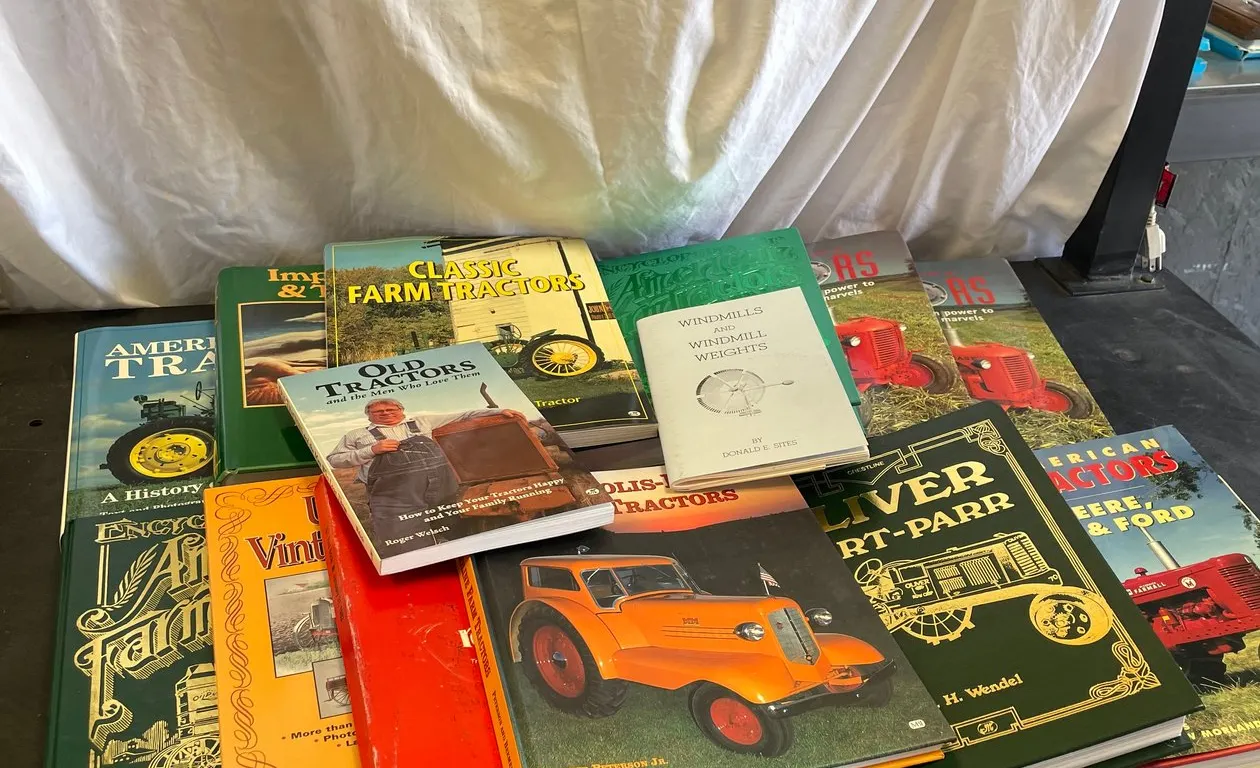 (15) Tractor Books