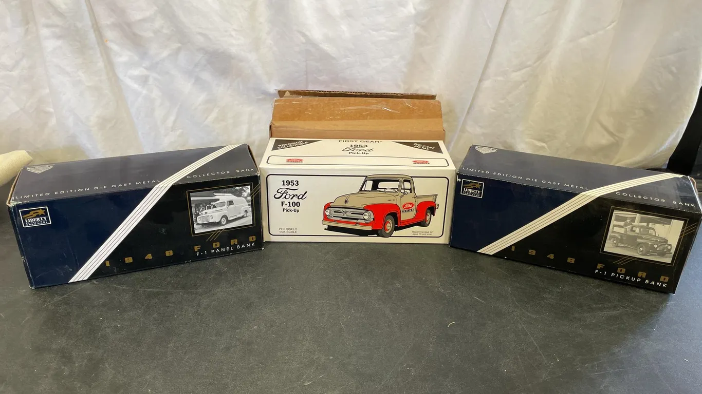 (3) Ford Truck Banks