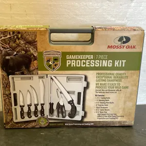 Mossy Oak Gamekeeper (7) Piece Processing Kit with Case