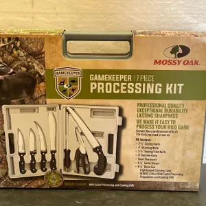 Mossy Oak Gamekeeper (7) Piece Processing Kit with Case
