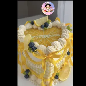 6" Lemon Flavor Cheesecake With Mixed Berry Filling