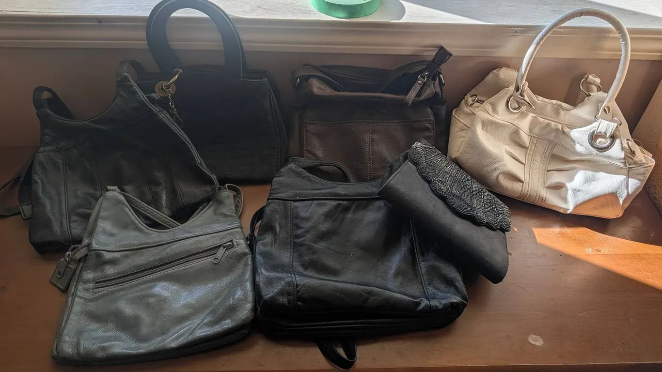 Vintage Handbag Collection – Assorted Styles and Colours