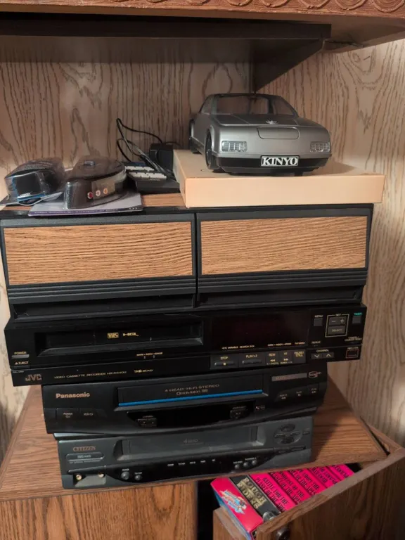 3 VCRs, Kinyo Car VHS Rewinder and Video Accessories