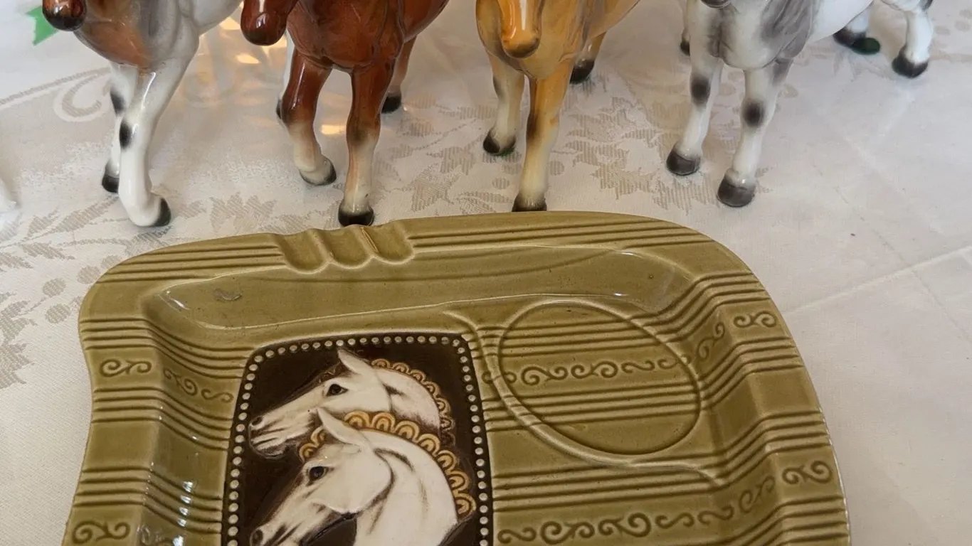 Ceramic Horse Figurines and Horse Motif Ashtray Set