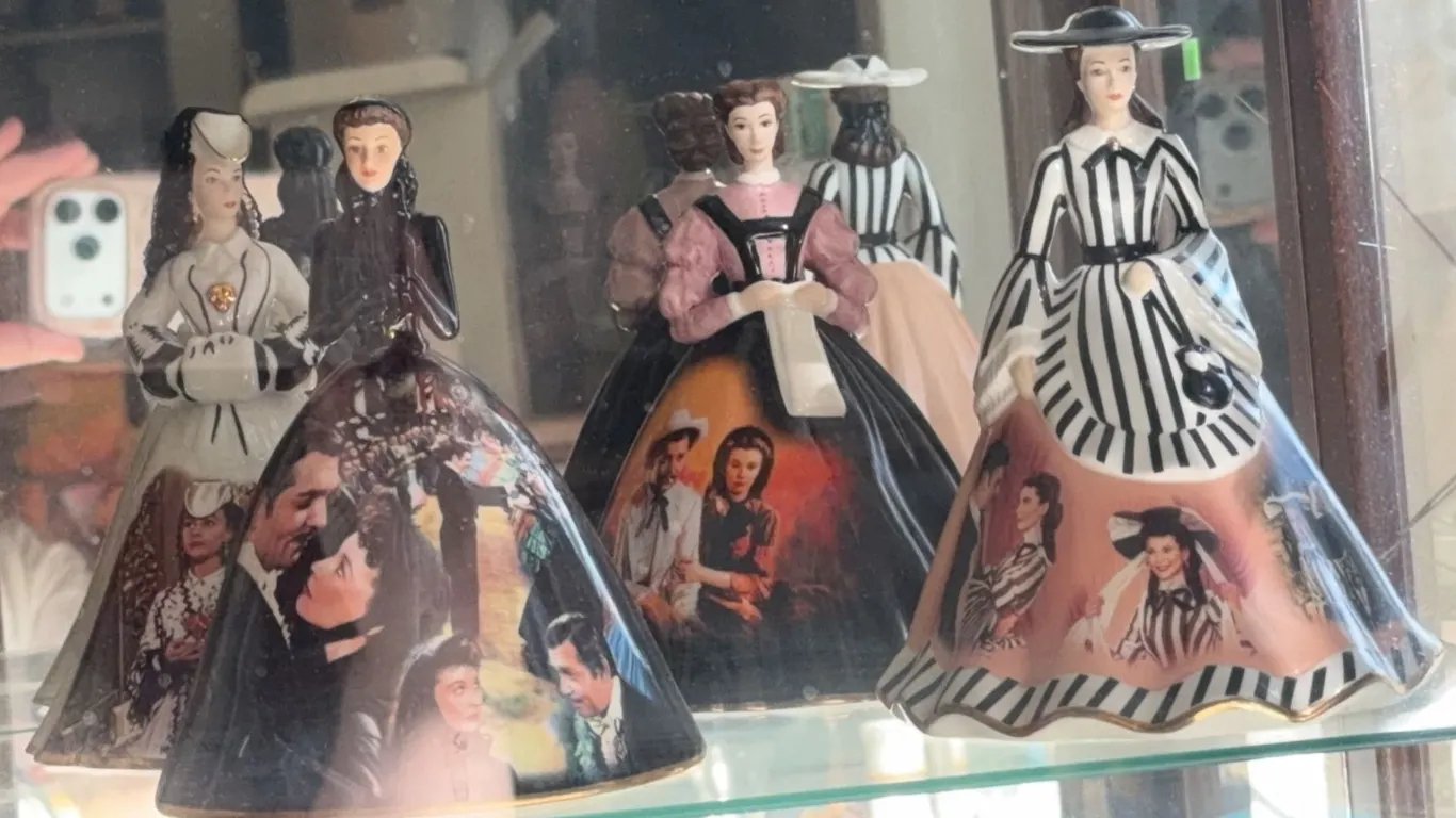 Gone With the Wind Heirloom Porcelain Figurine Bases by Bradford Editions