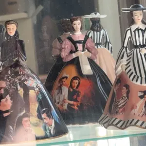 Gone With the Wind Heirloom Porcelain Figurine Bases by Bradford Editions