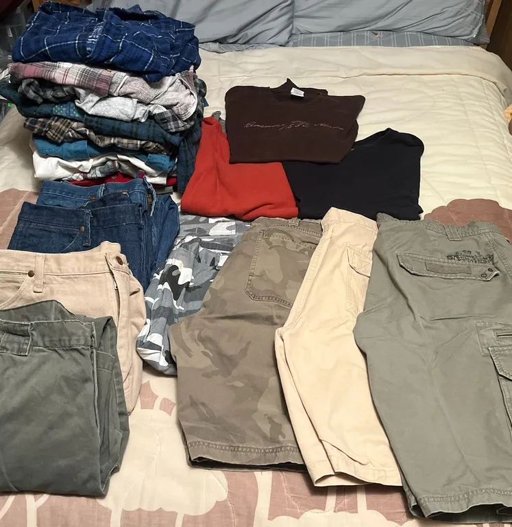 Men's 36-38 Mixed Shorts and Jeans Lot