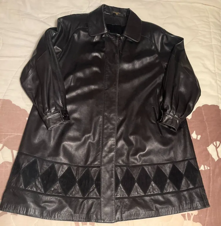 Amore Créations de Cuir Black Leather Coat, Made in Canada