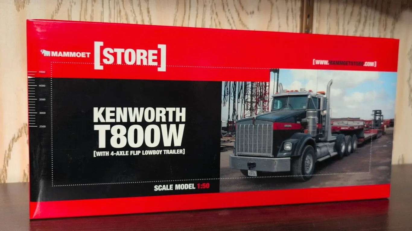 Mammoet Kenworth T800W Scale Model 1:50 With 4-Axle Flip Lowboy Trailer