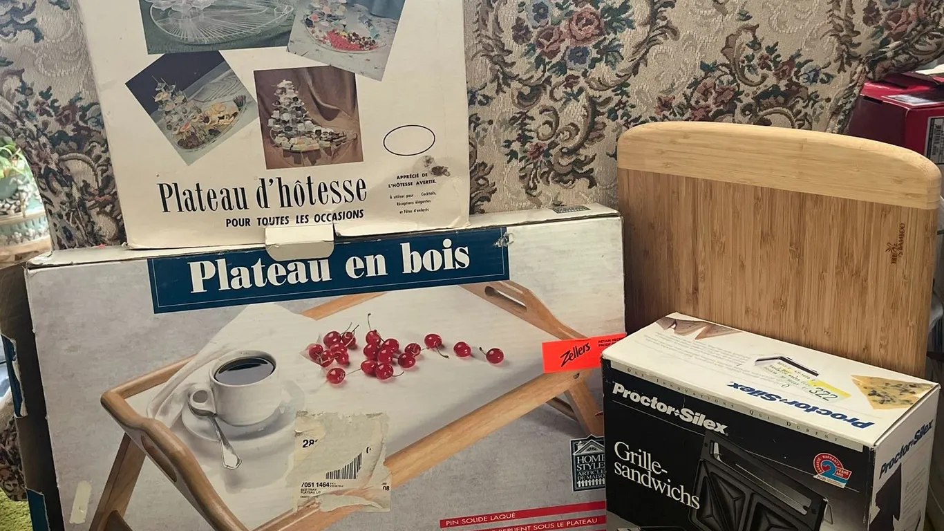 Entertaining Kitchen Bundle With Serving Pieces and Proctor-Silex Grill